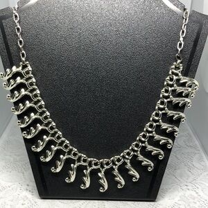 VINTAGE Sarah Coventry silver tone chain necklace modernist style
